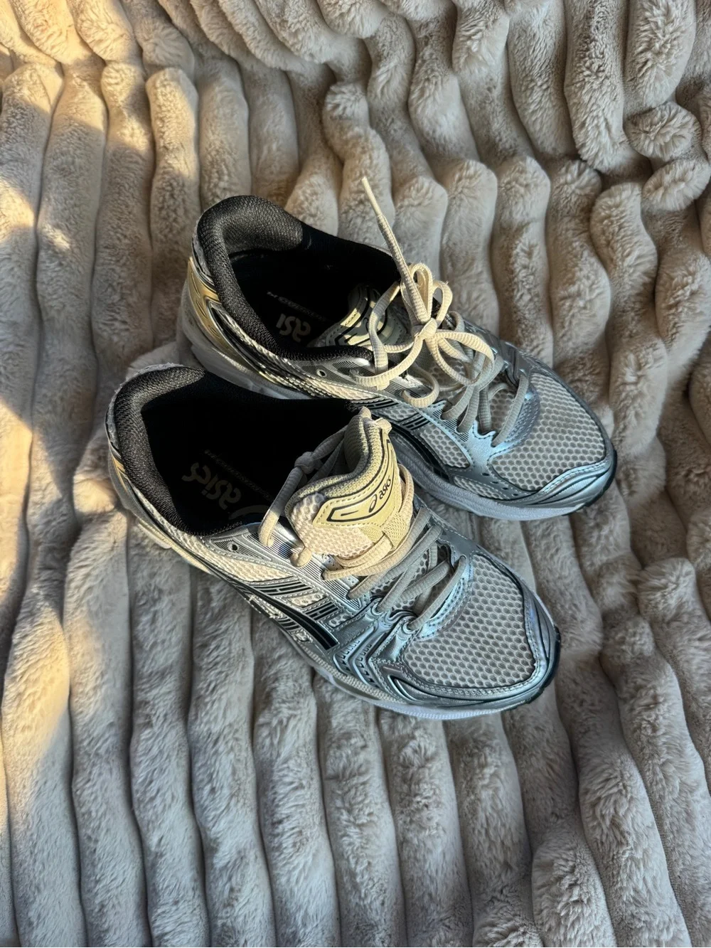 Asics gel-kayano 14